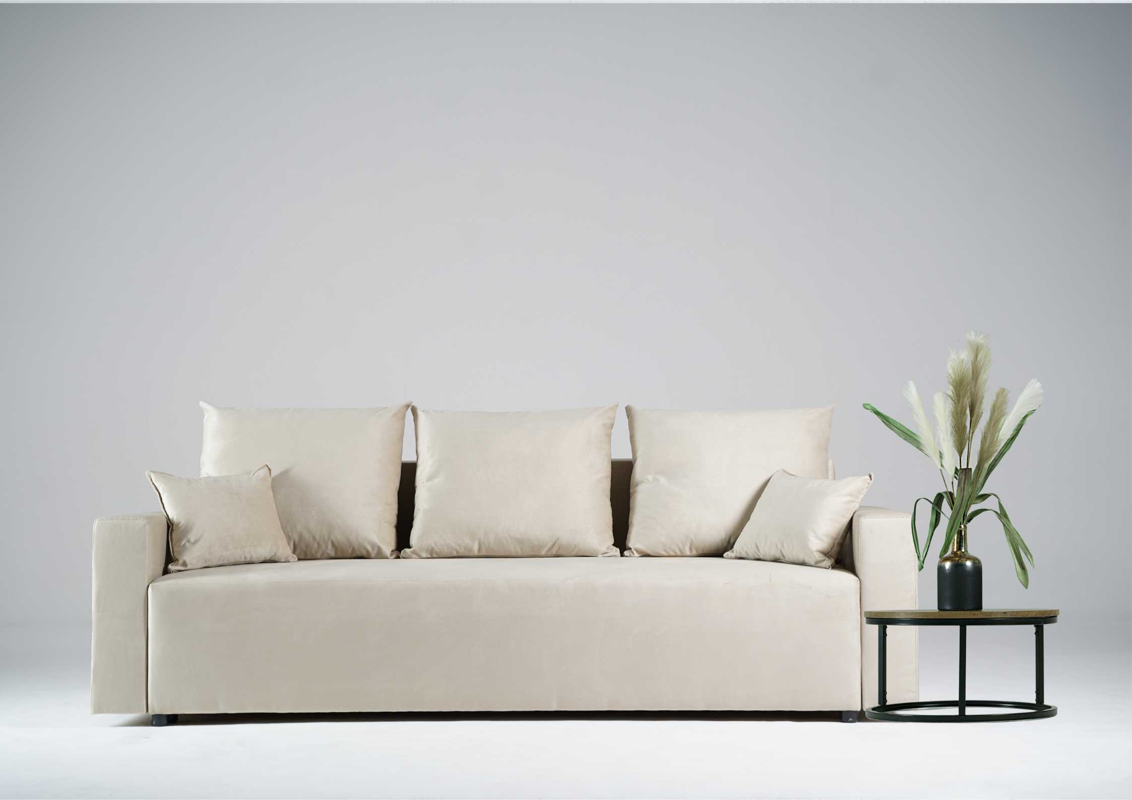 Beżowa kanapa rozkładana